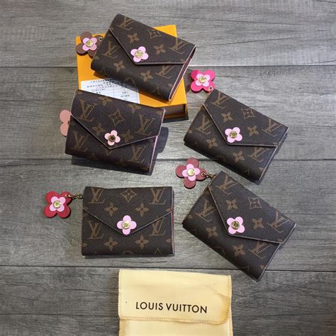 dompet louis